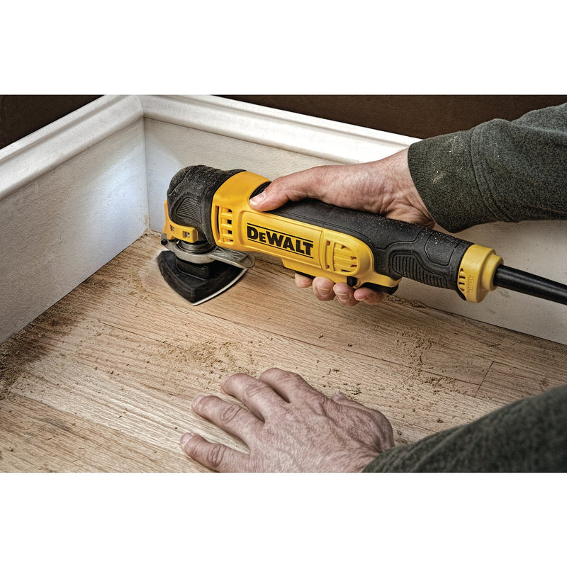 DEWALT 3-Amp Oscillating Tool Kit