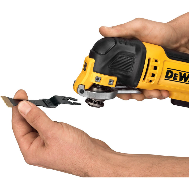 DEWALT 3-Amp Oscillating Tool Kit