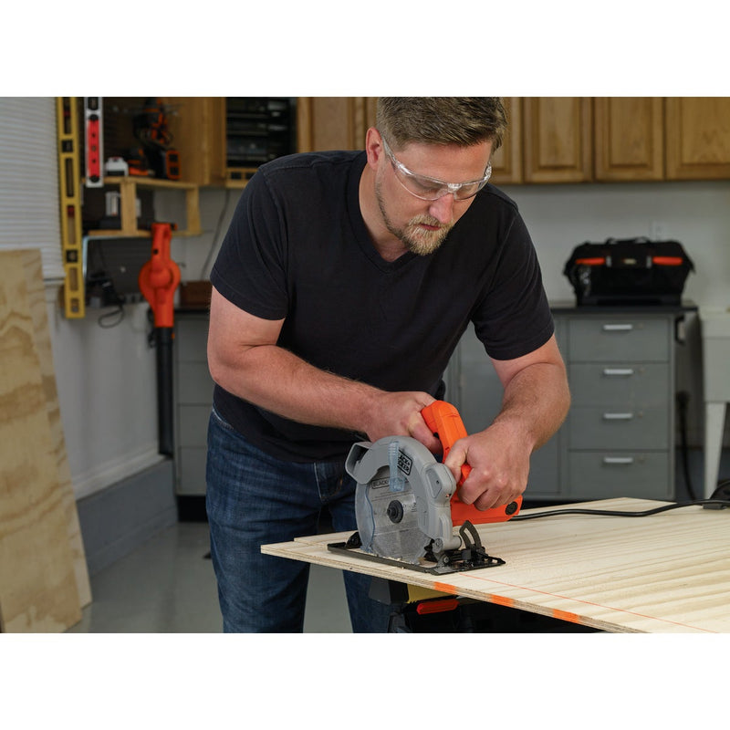 Black & Decker 7-1/4 In. 13-Amp Circular Saw with Laser