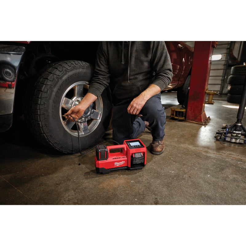 Milwaukee M18 18-Volt Lithium-Ion 150 psi Cordless Inflator (Tool Only)