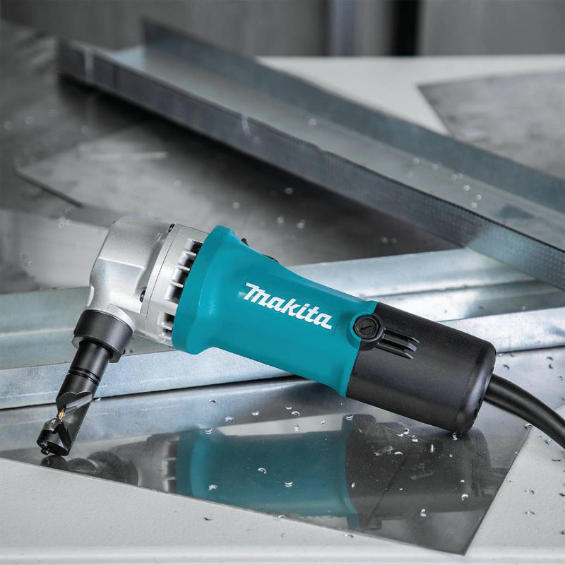 Makita 16 Gauge 5-Amp Nibbler