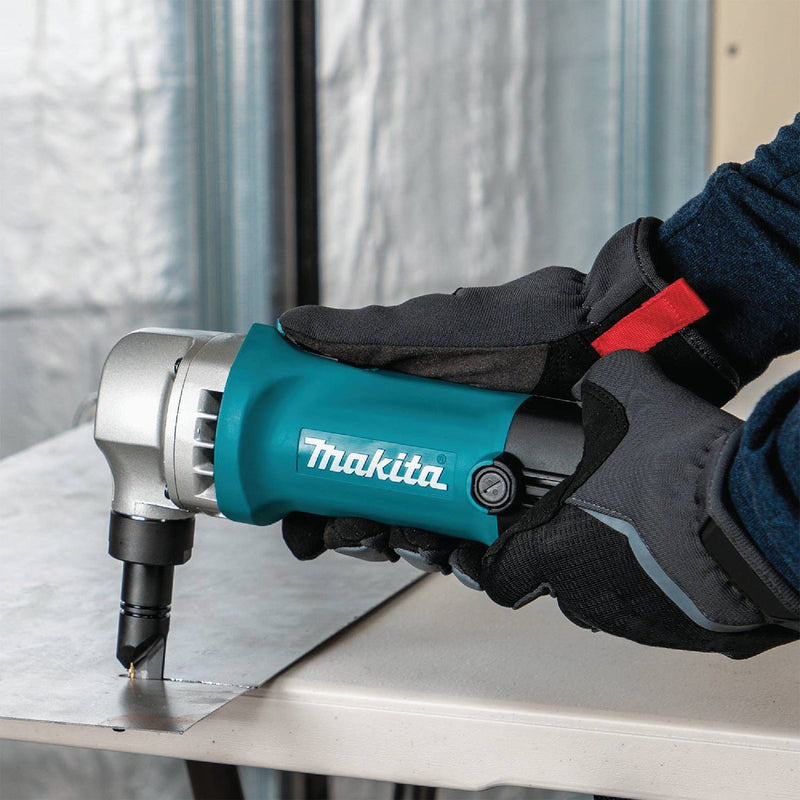 Makita 16 Gauge 5-Amp Nibbler