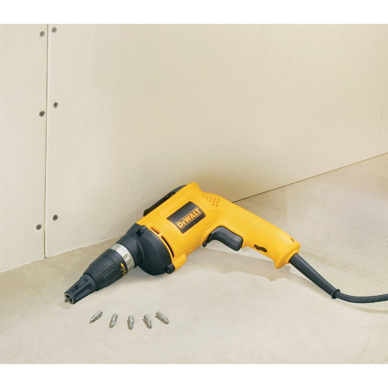 DEWALT 6A/5300 rpm 60 In./Lb. Torque Electric Screwgun