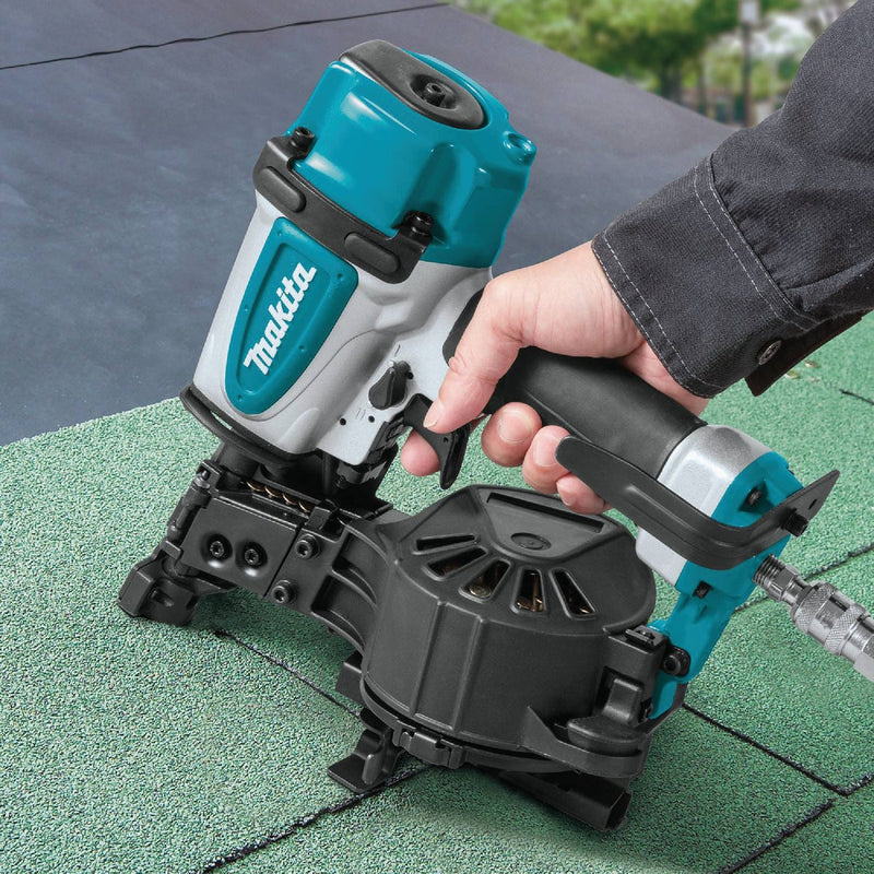 Makita Straight 1-3/4 In. Coil Roofing Nailer