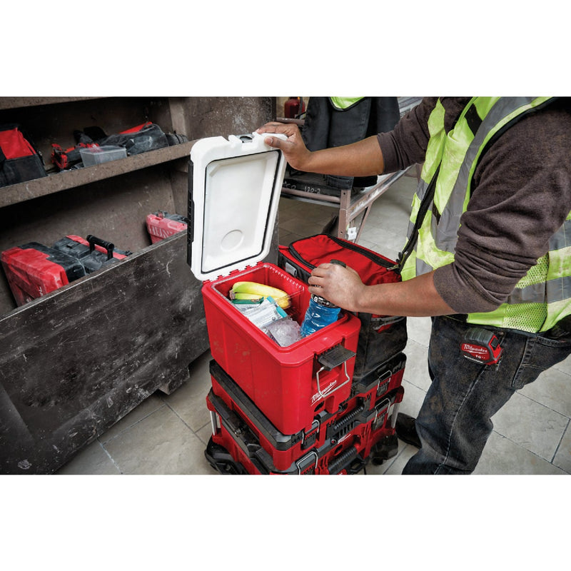 Milwaukee PACKOUT 16 Qt. Compact Cooler, Red/White