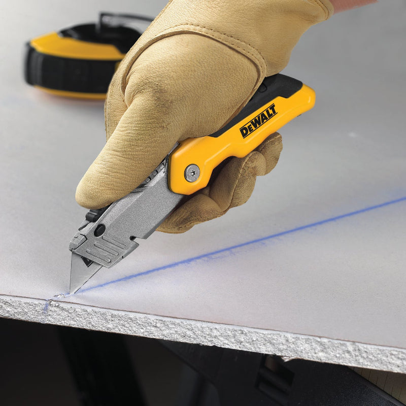 DEWALT Retractable Folding Utility Knife