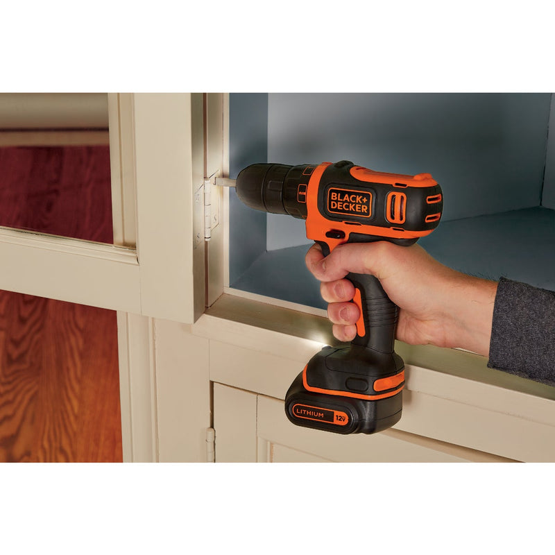 Black & Decker 12-Volt MAX Lithium-Ion 3/8 In. Cordless Drill Kit