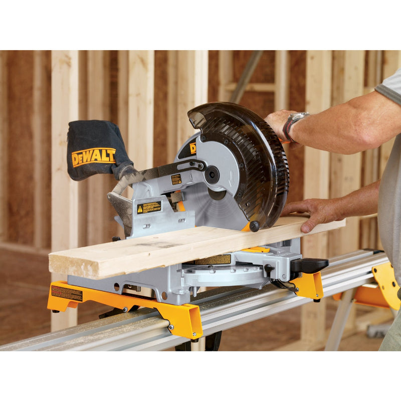 DEWALT 10 In. 15-Amp Single-Bevel Compound Miter Saw