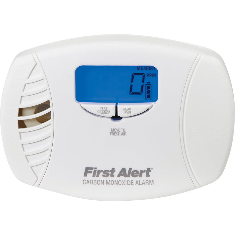 First Alert Plug-In 120V Electrochemical Easy To Read Digital Display Carbon Monoxide Alarm