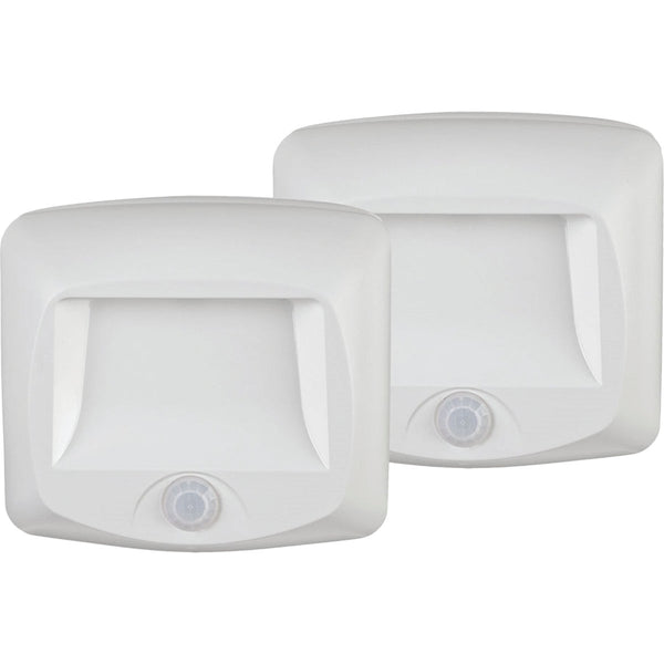 Mr. Beams 35-Lumen White Motion Sensing/Dusk-To-Dawn Outdoor Battery Operated Step LED Light Fixture