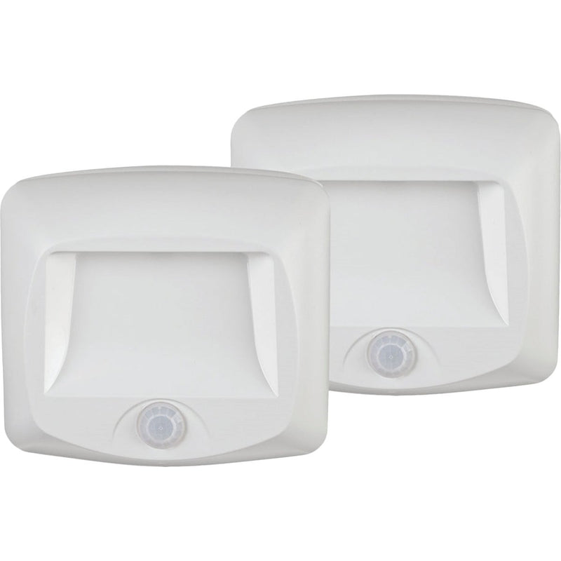 Mr. Beams 35-Lumen White Motion Sensing/Dusk-To-Dawn Outdoor Battery Operated Step LED Light Fixture