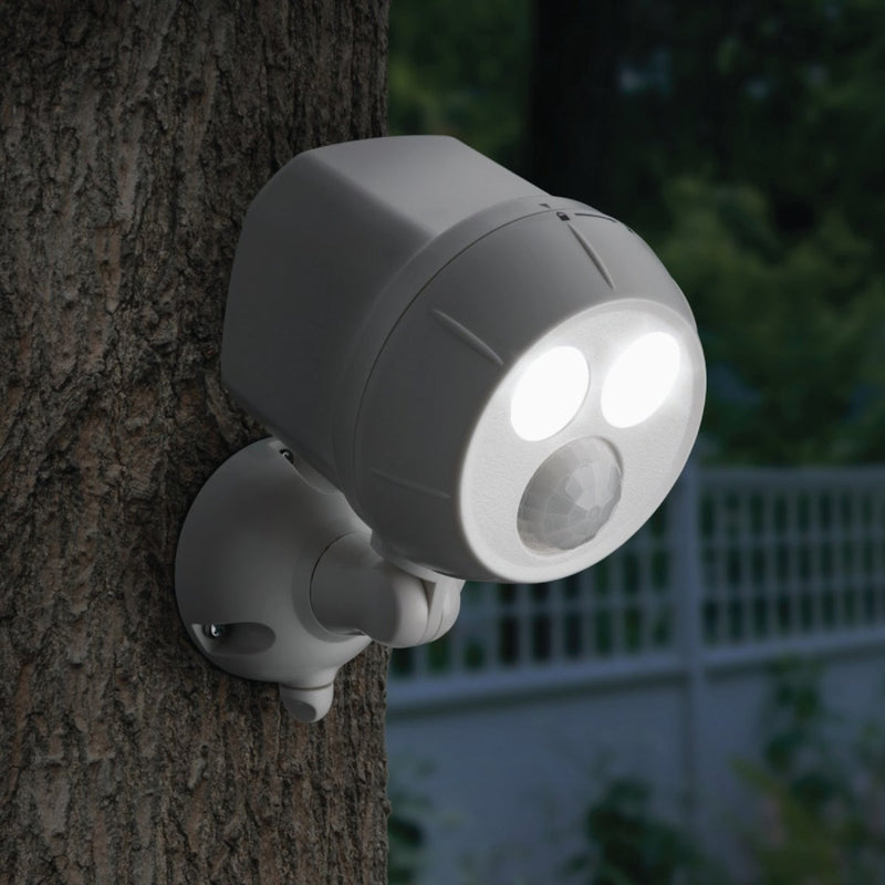 Mr. Beams UltraBright 300-Lumen White Motion Sensing/Dusk-To-Dawn Spotlight Outdoor Battery Operated LED Light Fixture