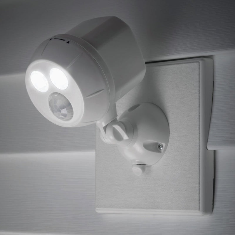 Mr. Beams UltraBright 300-Lumen White Motion Sensing/Dusk-To-Dawn Spotlight Outdoor Battery Operated LED Light Fixture