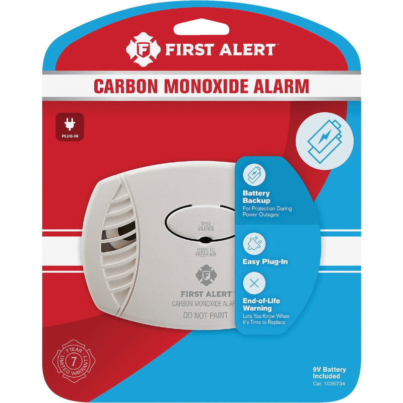 First Alert Plug-In 120V Electrochemical Carbon Monoxide Alarm