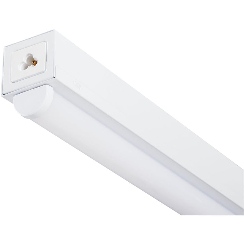 4 Ft. 1-Bulb LED Strip Light Ceiling Fixture, 2200 Lm.