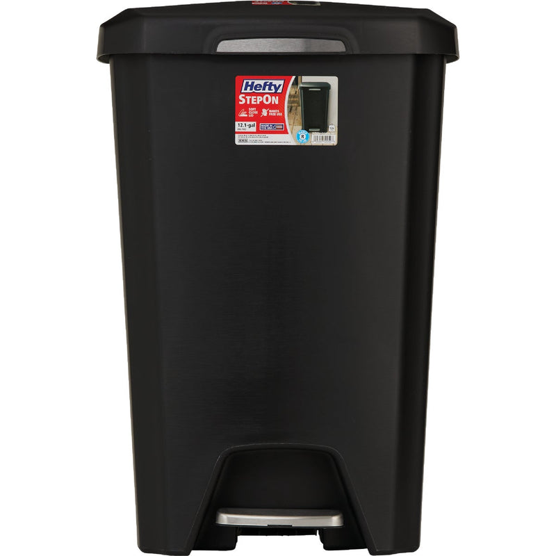 Hefty 12.1 Gal. StepOn Trash Can