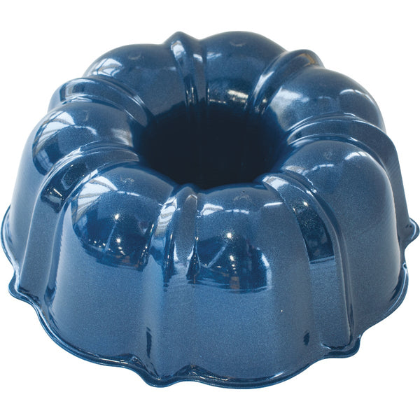 Nordic Ware 6-Cup Bundt Cake Pan