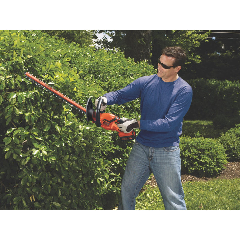 Black & Decker 24 In. 40V Lithium Ion Cordless Hedge Trimmer