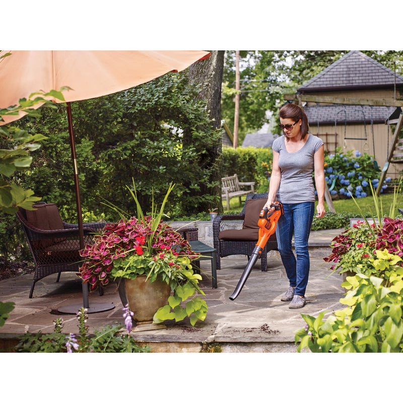Black & Decker PowerBoost 130 MPH 100 CFM 20V MAX Lithium-Ion Cordless Blower