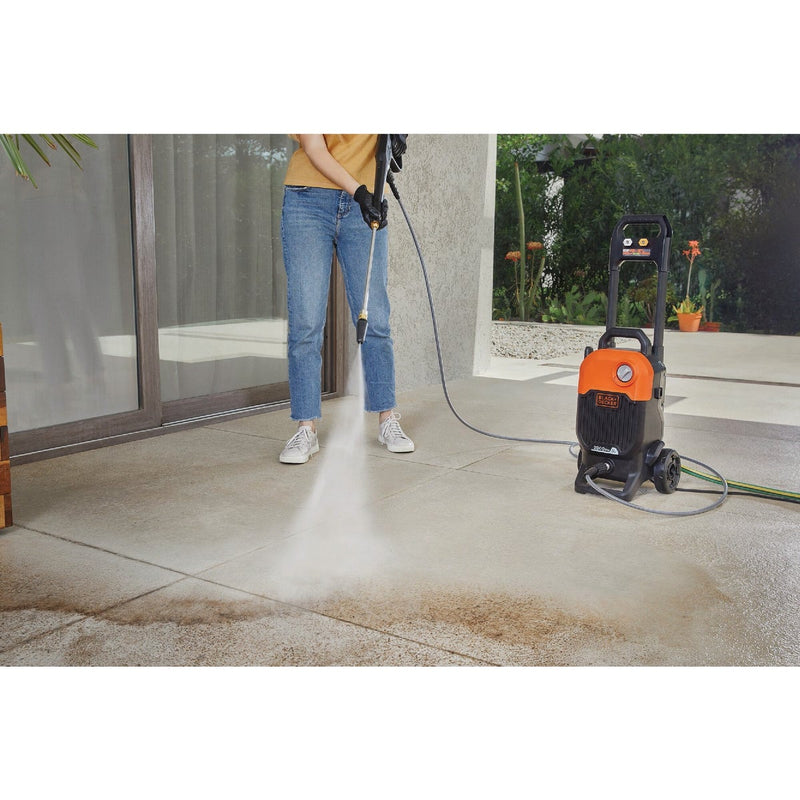 Black + Decker 2000 psi 1.2 GPM Cold Water Electric Pressure Washer