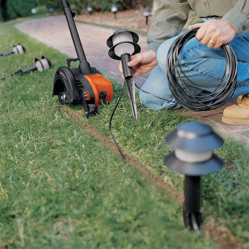 Black & Decker 2-In-1 7-1/2 In. 12-Amp Corded Electric Lawn Edger & Trencher