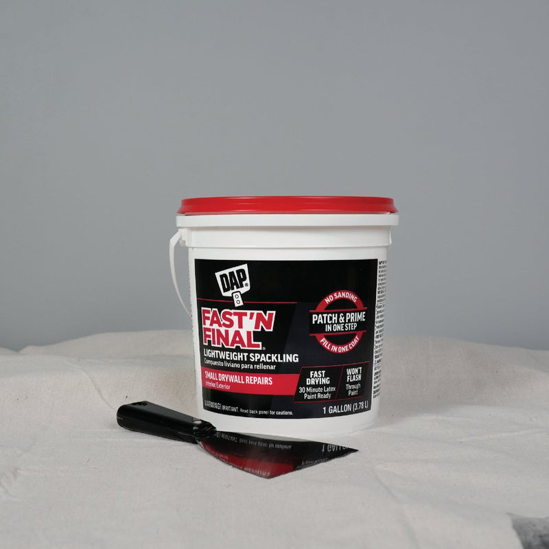 DAP Fast 'N Final 1 Gal. Lightweight Latex Patch & Prime Spackling