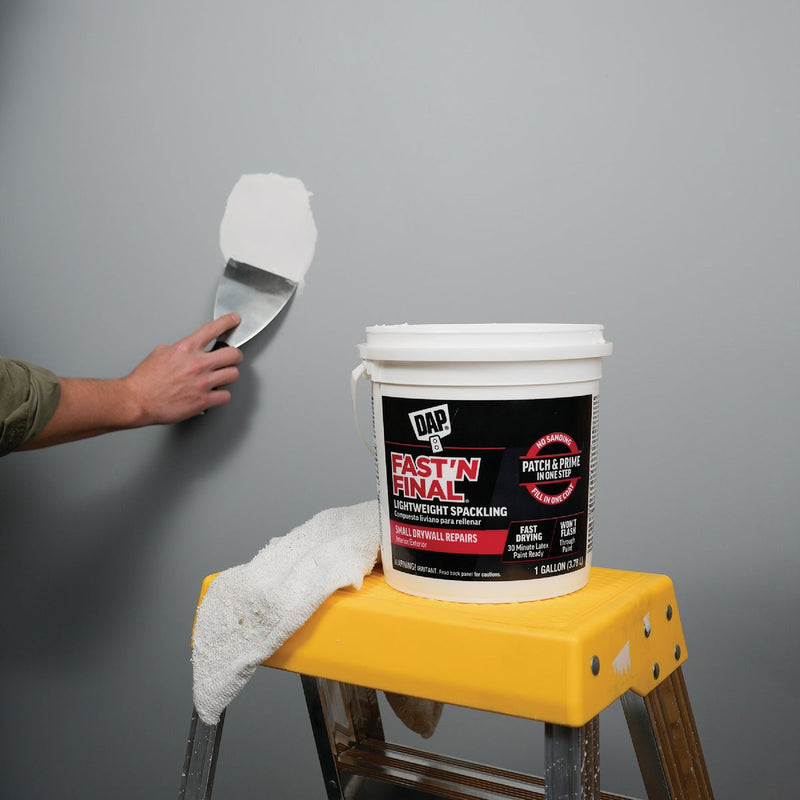 DAP Fast 'N Final 1 Gal. Lightweight Latex Patch & Prime Spackling