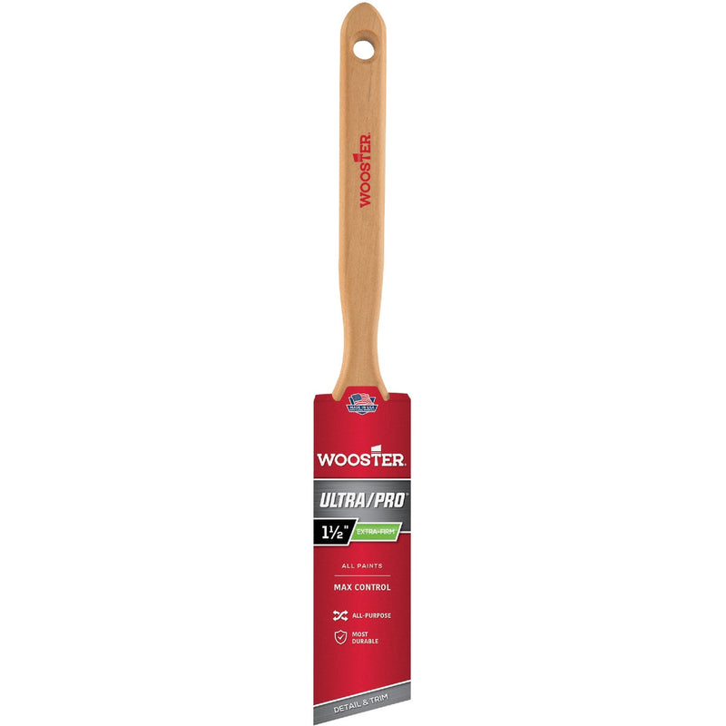 Wooster Ultra/Pro Extra-Firm 1-1/2 In. Angle Sash Paint Brush