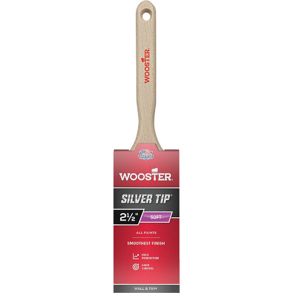 Wooster SILVER TIP 2-1/2 In. Chisel Trim Flat Sash Paint Brush